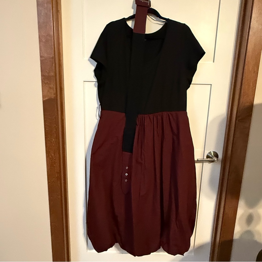 City Chic black and burgundy belted bubble hem cocktail dress never worn